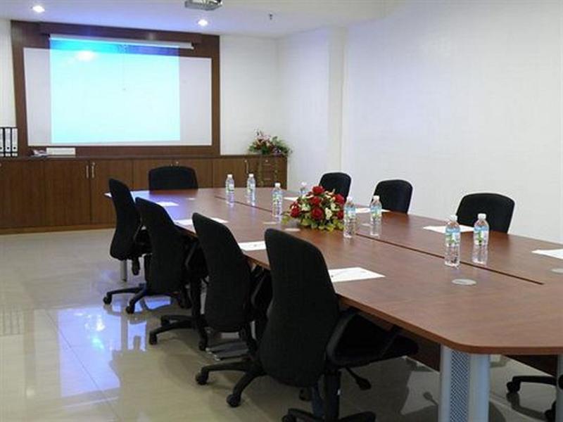 Alora Hotel Penang PENANG Екстериор снимка