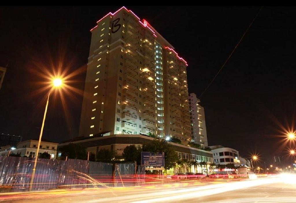 Alora Hotel Penang PENANG Екстериор снимка